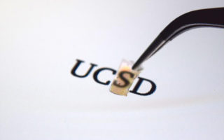 Transparent and flexible material is a near-perfect broadband absorber