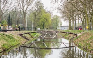 World’s first bridge with glass columns strong enough to hold student party