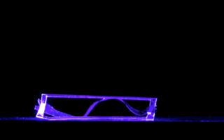 New polymer walks like a caterpillar when illuminated