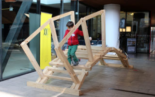 Self-supporting wooden pedestrian bridge was inspired by Da Vinci