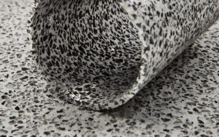Aluminium foam with salt