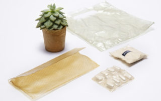 Turing seafood waste in biodegradable bioplastic