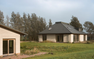 Building with hempcrete