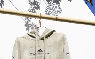 Infinitely recyclable and biodegradable clothing