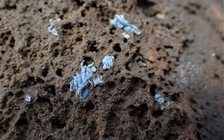 Plastic, the new natural stone?