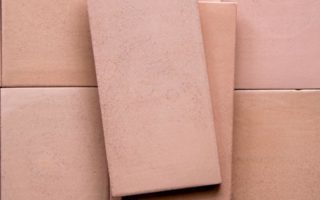 From iron sludge to ceramic products