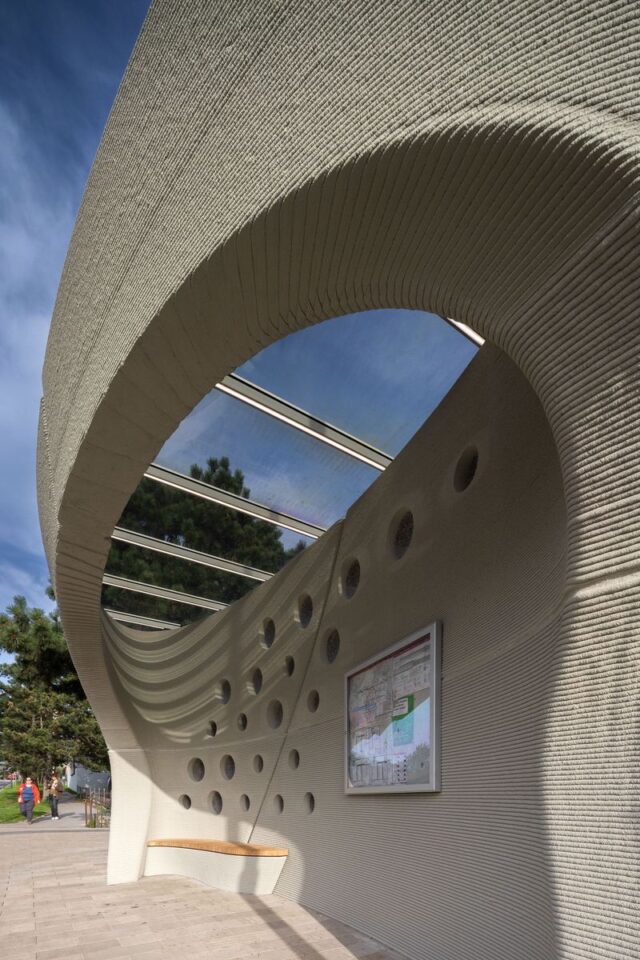 3D Printed Concrete Bus Stop