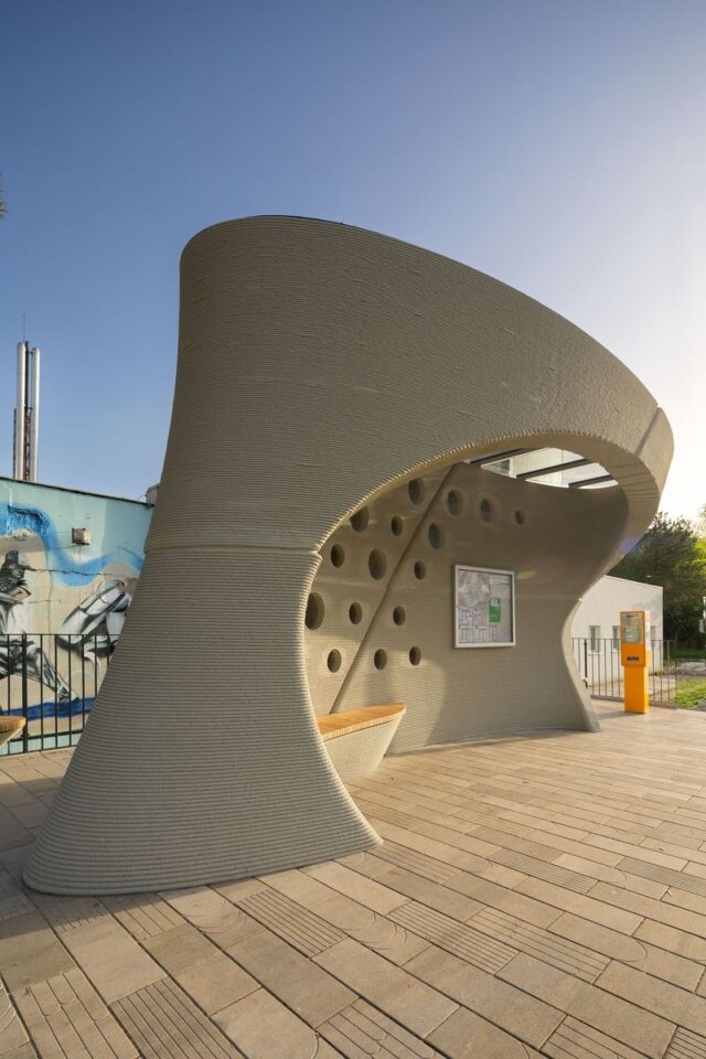 3D Printed Concrete Bus Stop