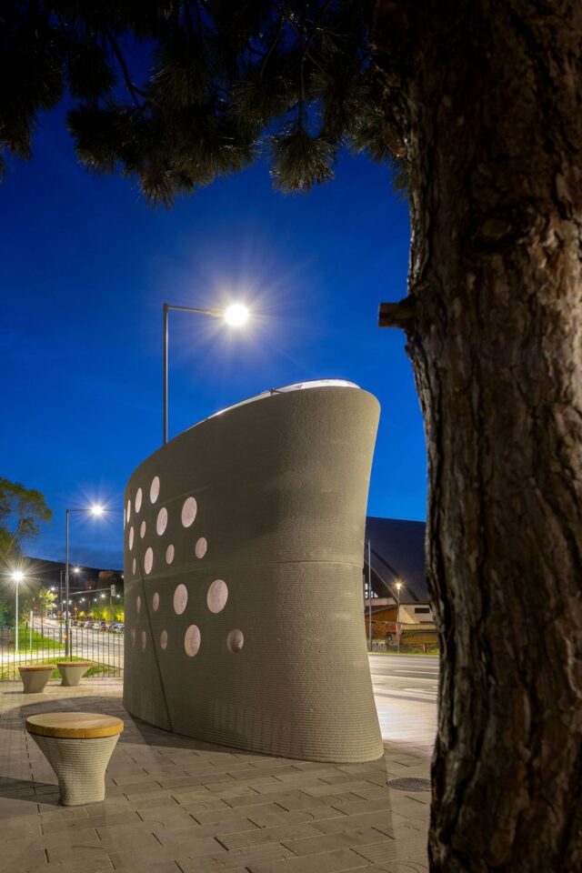3D Printed Concrete Bus Stop
