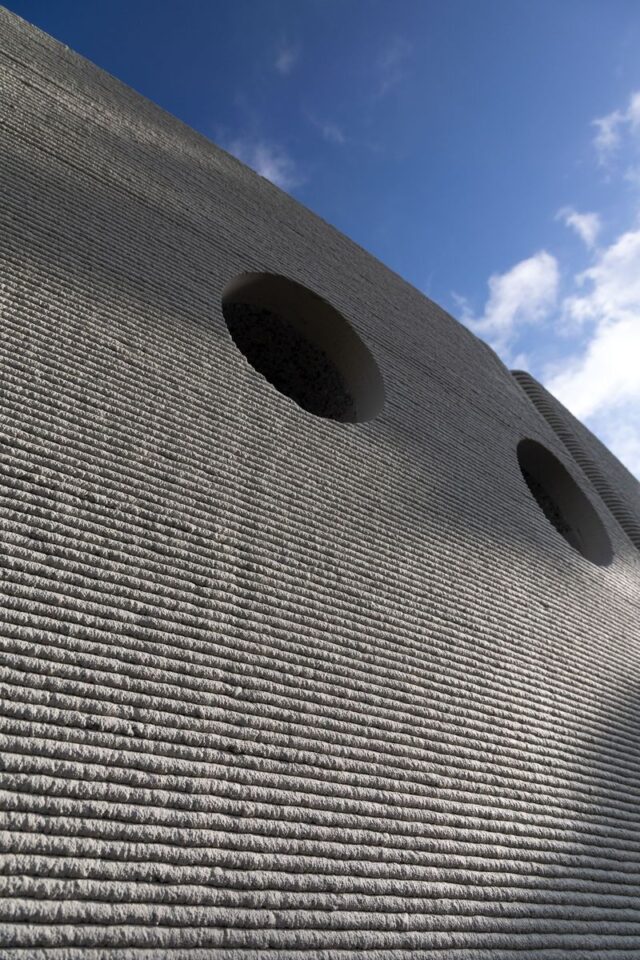 3D Printed Concrete Bus Stop