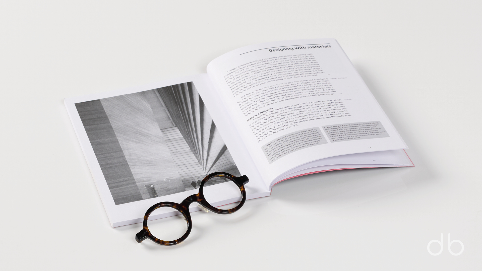 DesignerBooks_BasicDesignMaterials_Spreads3.jpg