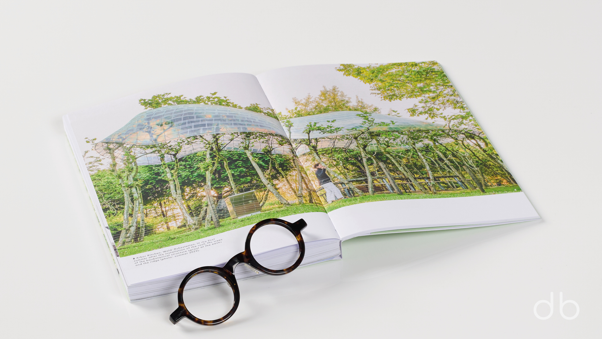 DesignerBooks_GrowingArchitecture_Spreads5.jpg