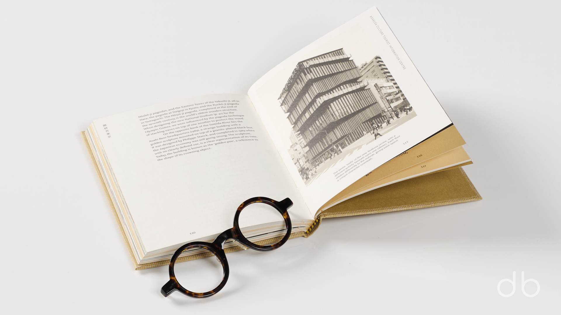 DesignerBooks_MyLifeAsAnArchitectureInTokyo_Spreads3.jpg