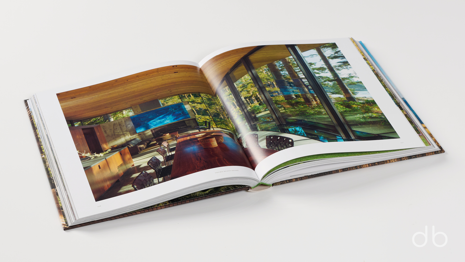 DesignerBooks_SublimeHideaways_Spreads3.jpg