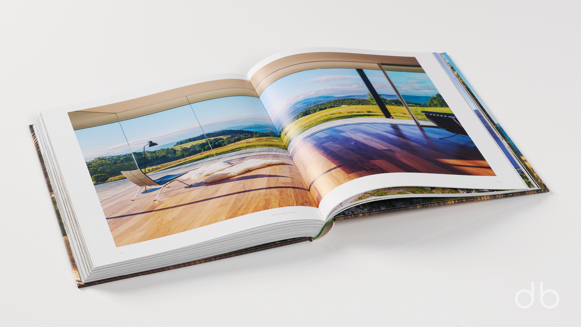 DesignerBooks_SublimeHideaways_Spreads4.jpg
