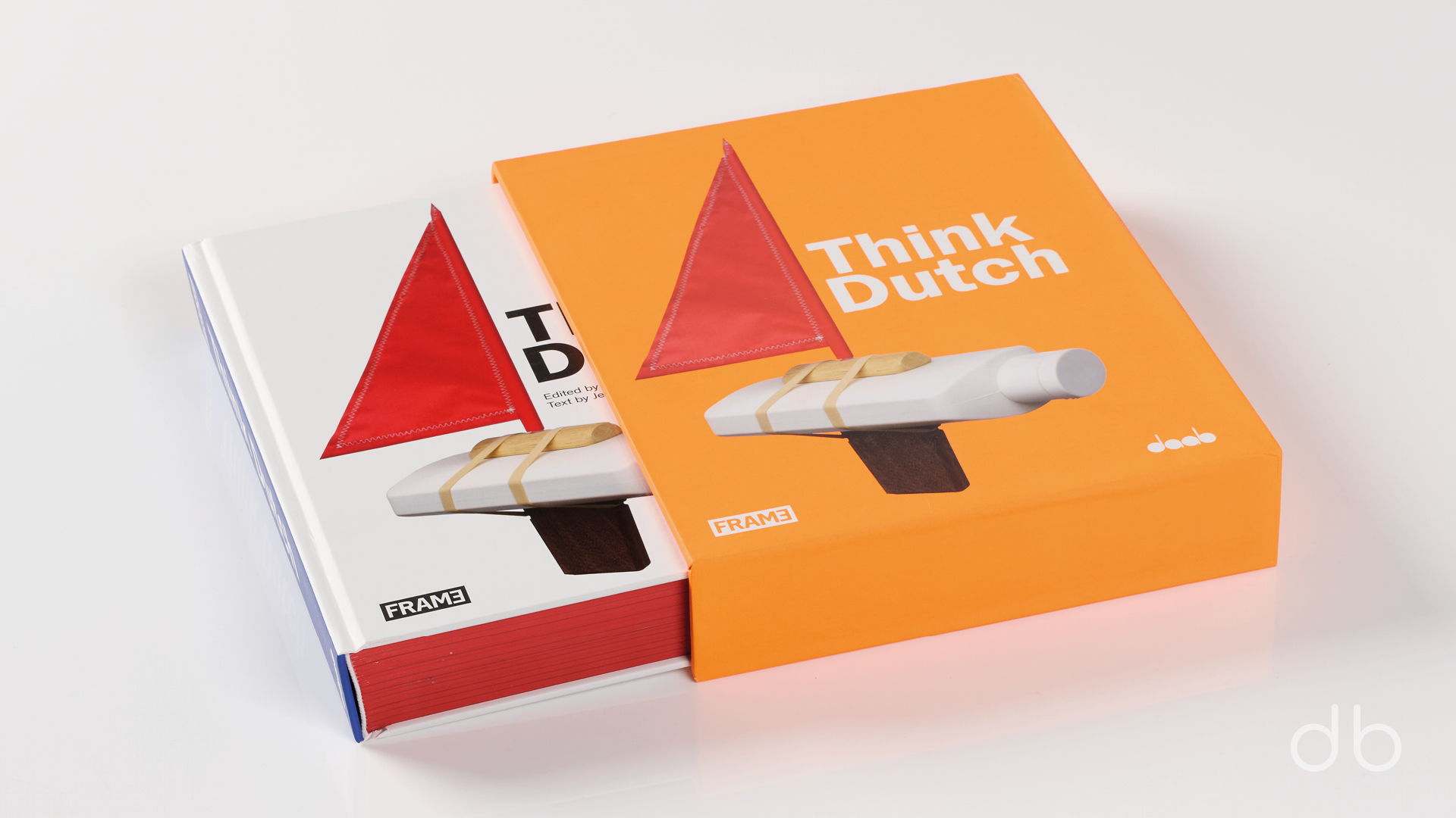 DesignerBooks_ThinkDutch_Spreads1.jpg