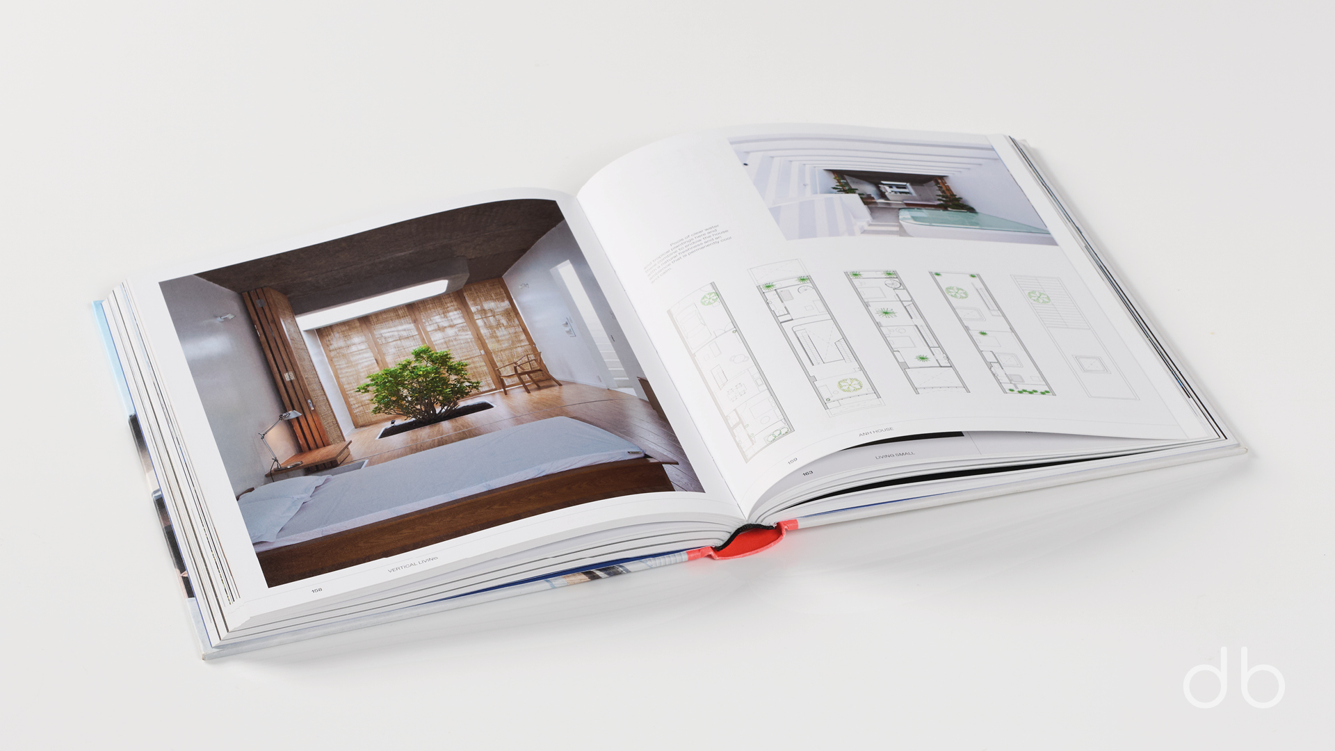 DesignerBooks_VerticalLiving_Spreads3.jpg