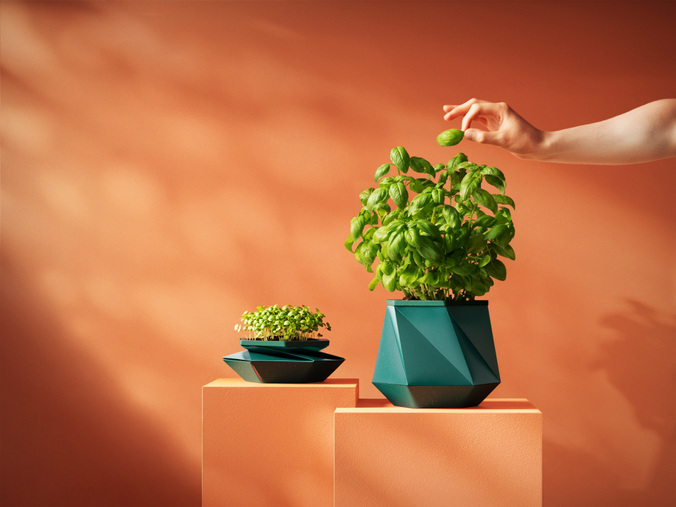 Helix: Recycled Origami Planter Grows With The Plant