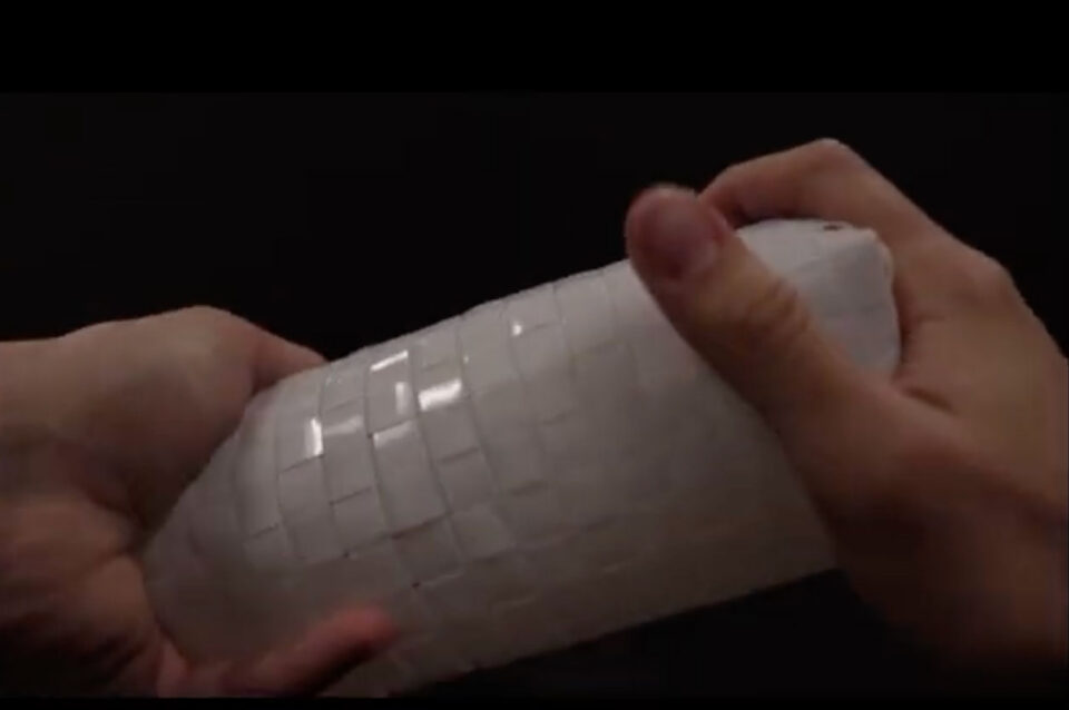 Basket-Inspired Metamaterials Combine Stiffness With Resilience